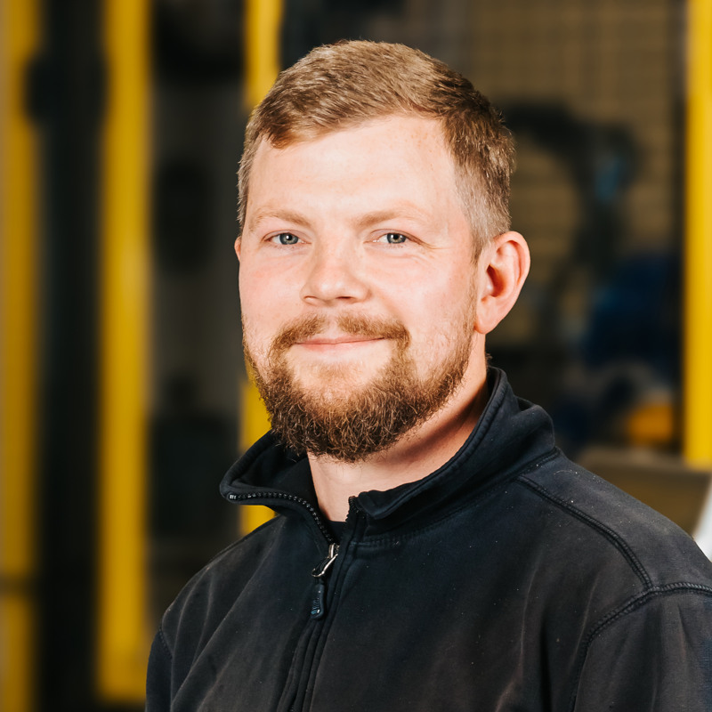 Kontakt Victor 800X800